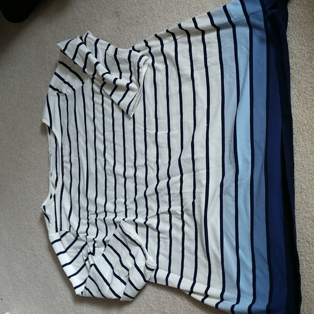 Ivory and navy striped 3/4 sleeve top xl